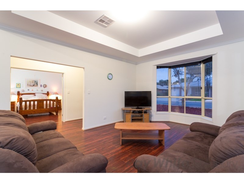 1 Leicester Grove, Andrews Farm SA 5114