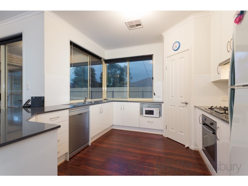 1 Leicester Grove, Andrews Farm SA 5114