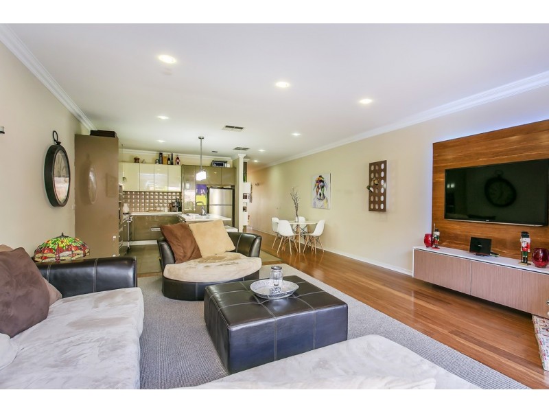 39 Macmillan Avenue, Mawson Lakes SA 5095