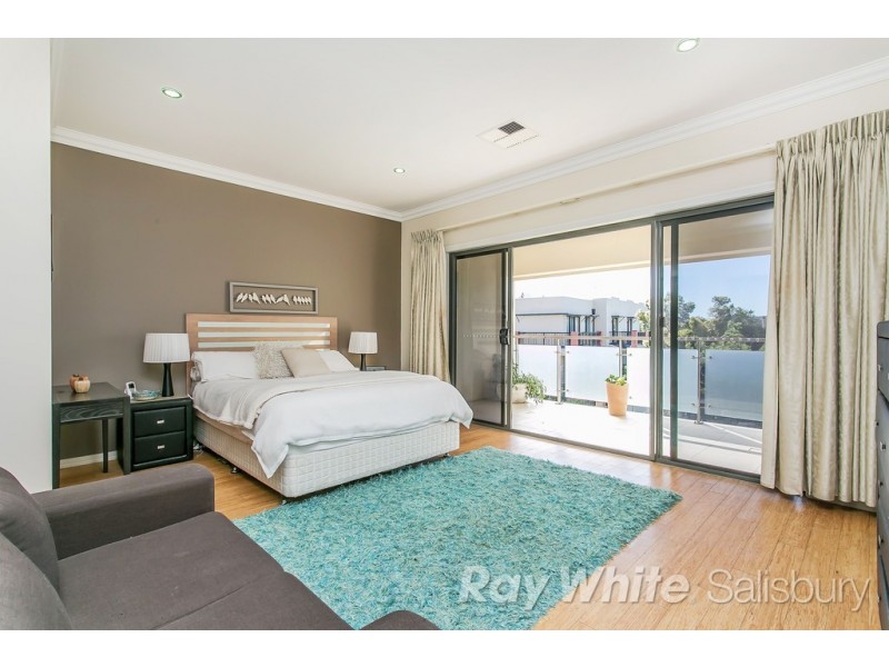 39 Macmillan Avenue, Mawson Lakes SA 5095