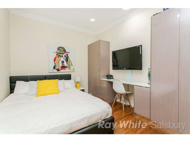 39 Macmillan Avenue, Mawson Lakes SA 5095