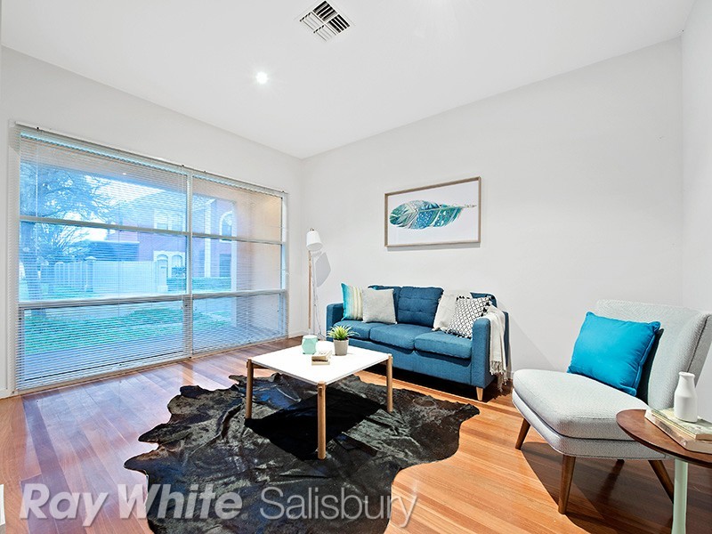 9 Lakewood Court, Mawson Lakes SA 5095