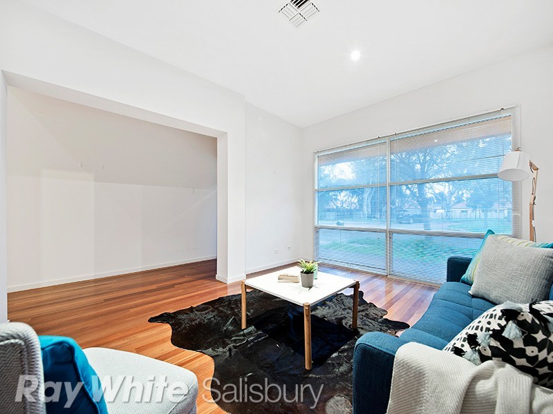 9 Lakewood Court, Mawson Lakes SA 5095