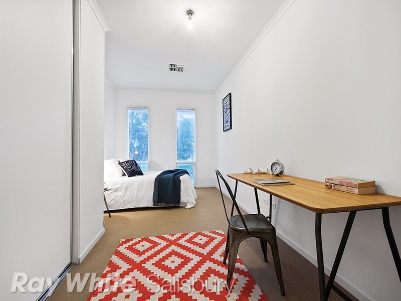 9 Lakewood Court, Mawson Lakes SA 5095