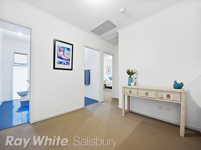 9 Lakewood Court, Mawson Lakes SA 5095