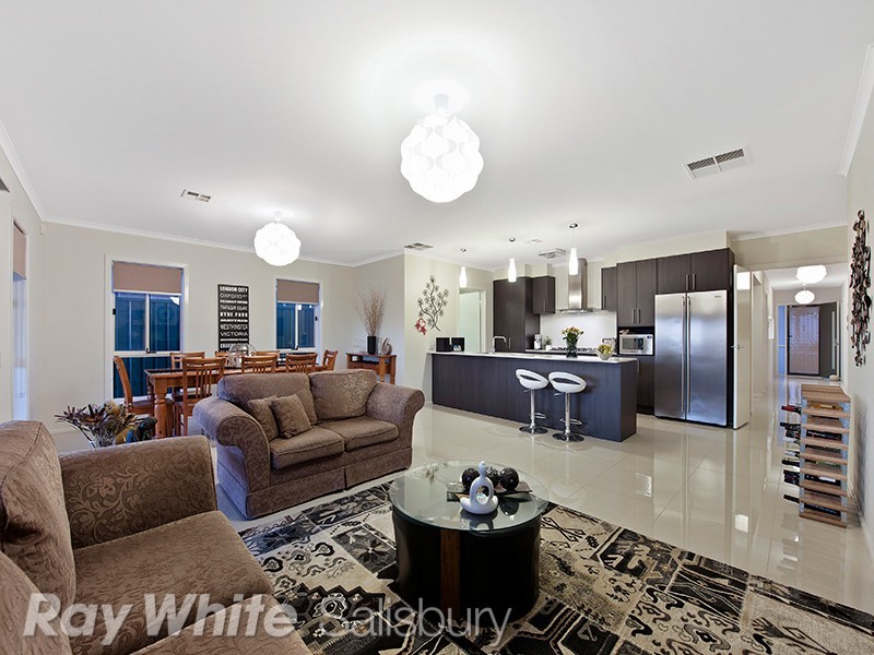 14 Garrad Street, Blakeview SA 5114