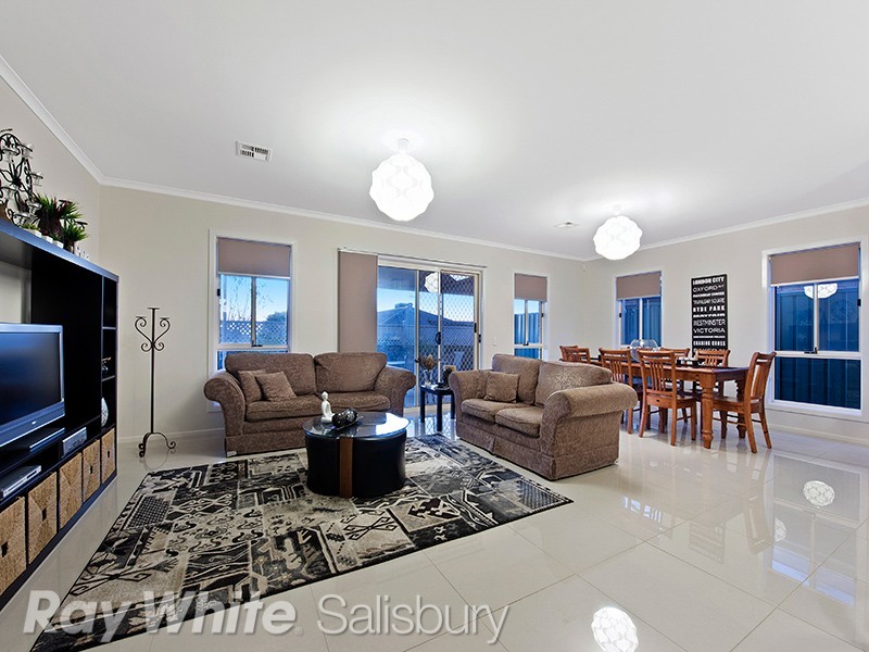 14 Garrad Street, Blakeview SA 5114