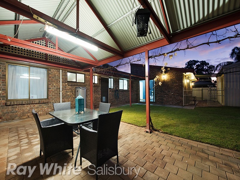 5 Etuna Street, Para Hills West SA 5096