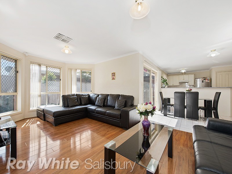 12 Carmelina Court, Parafield Gardens SA 5107