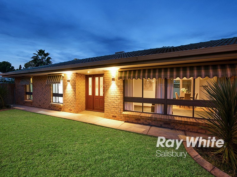18 The Pines Grove, Paralowie SA 5108