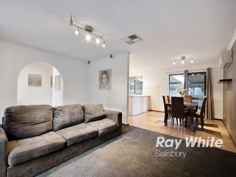 18 The Pines Grove, Paralowie SA 5108