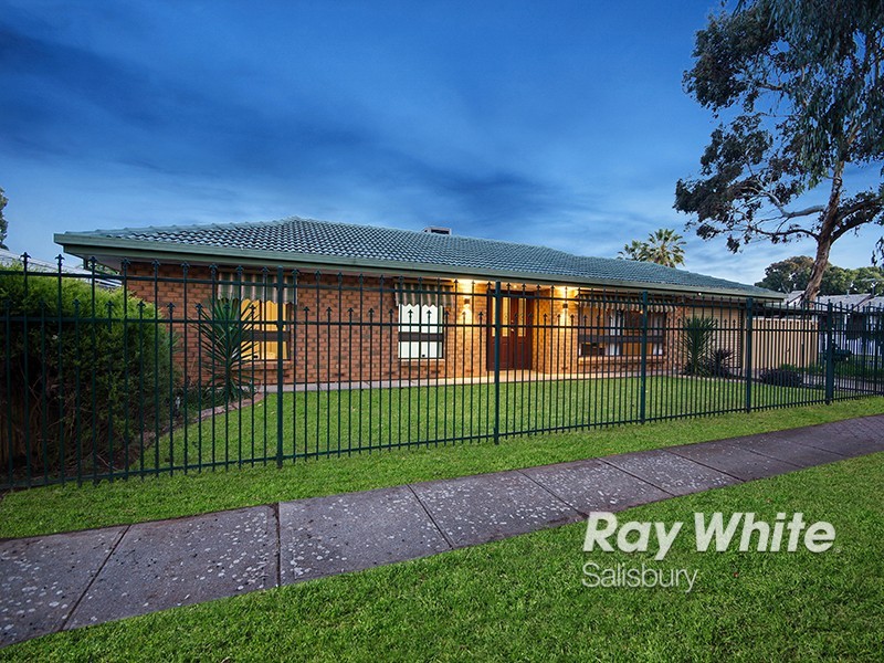 18 The Pines Grove, Paralowie SA 5108