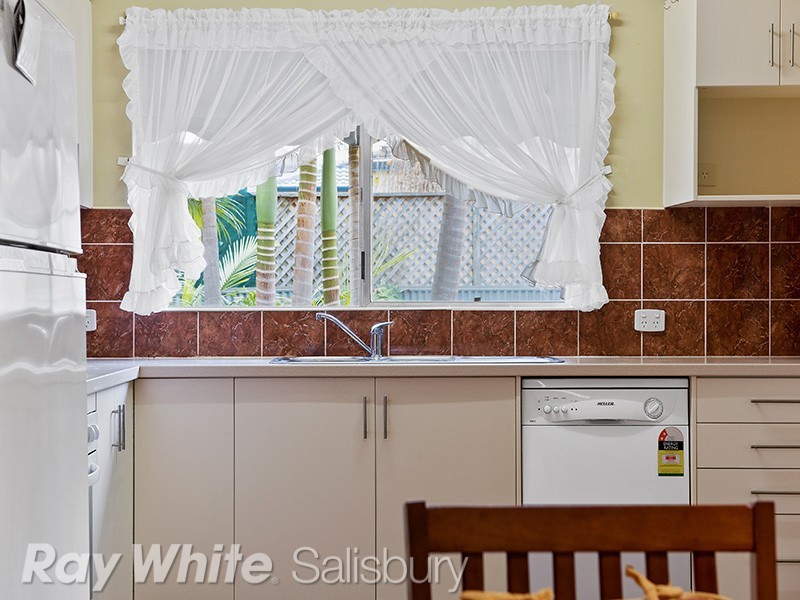 18 Adaleigh Avenue, Salisbury East SA 5109