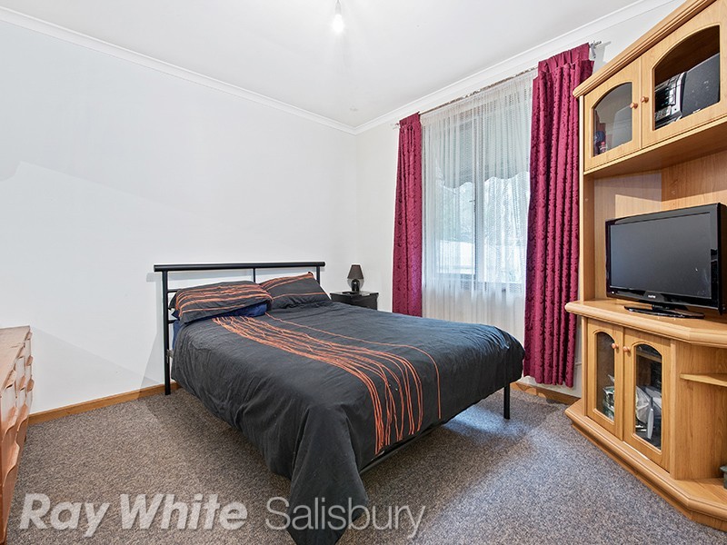 15 Sharon Avenue, Parafield Gardens SA 5107