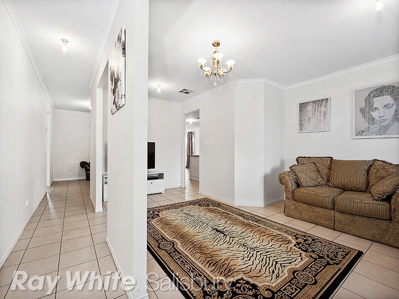6 Blossom Court, Direk SA 5110