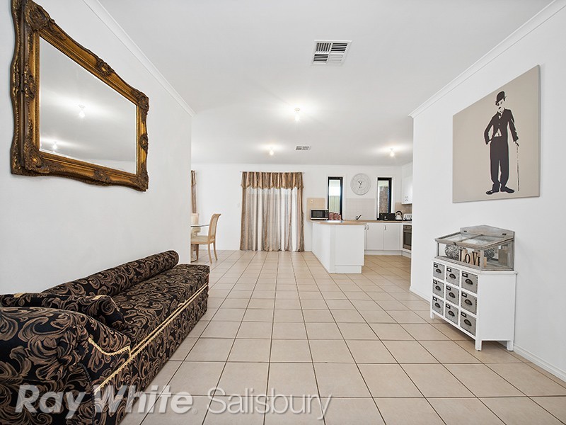 6 Blossom Court, Direk SA 5110