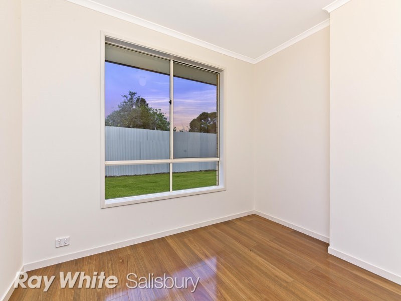 15B Kings Road, Salisbury Downs SA 5108