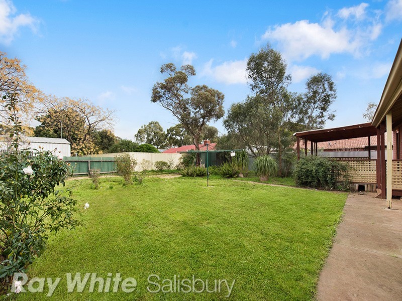 4 Carrama Crescent, Munno Para SA 5115