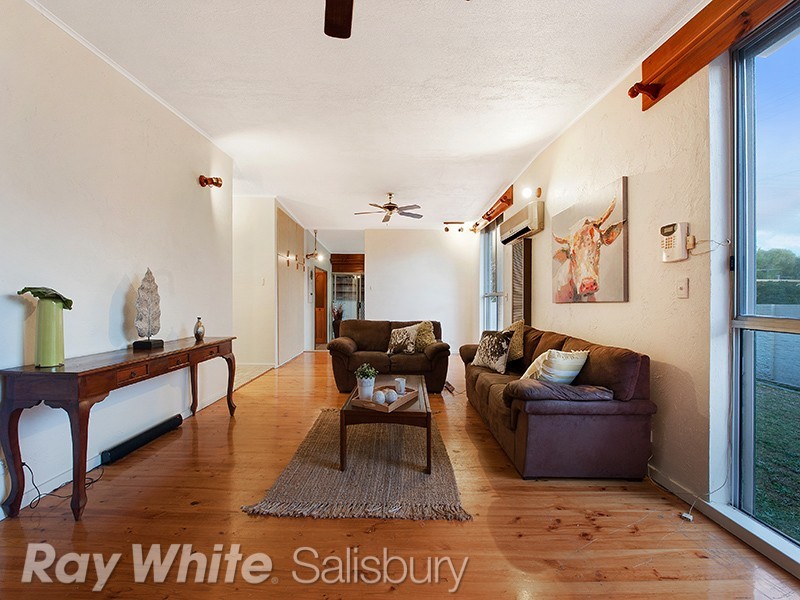 18 Myall Road, Para Hills SA 5096