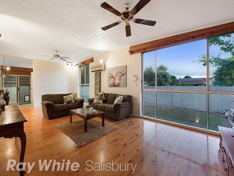 18 Myall Road, Para Hills SA 5096