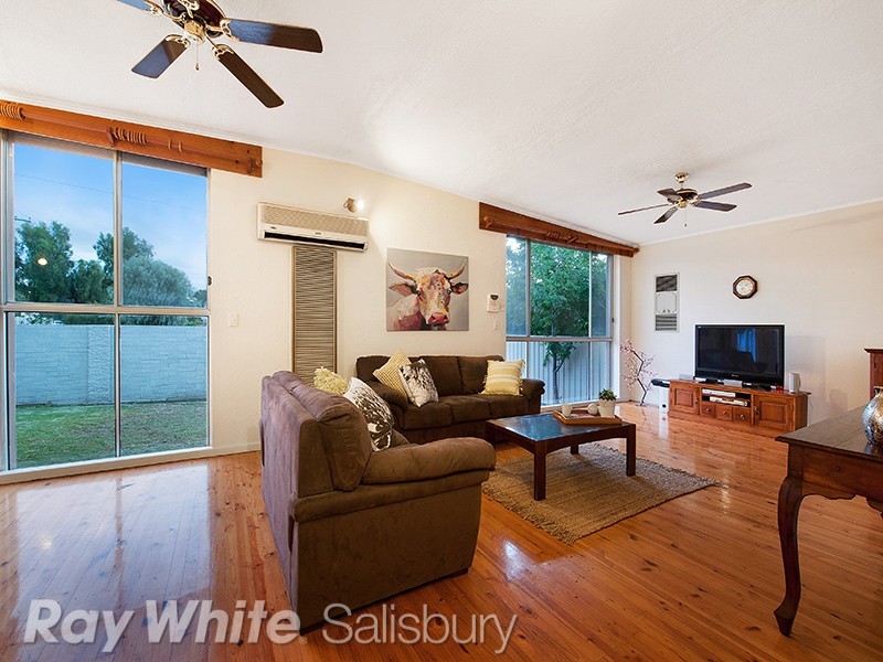 18 Myall Road, Para Hills SA 5096