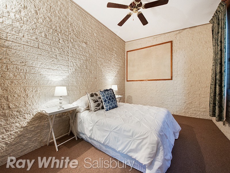 18 Myall Road, Para Hills SA 5096