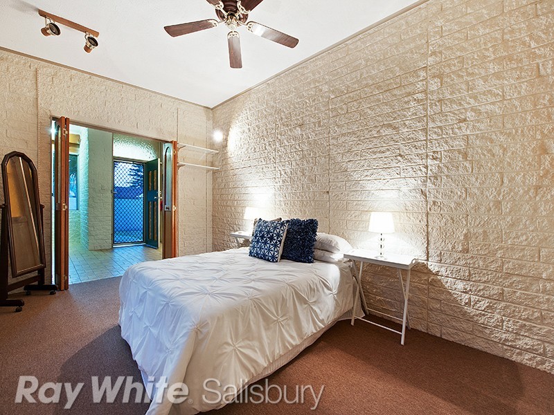 18 Myall Road, Para Hills SA 5096