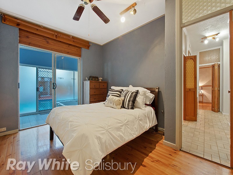 18 Myall Road, Para Hills SA 5096