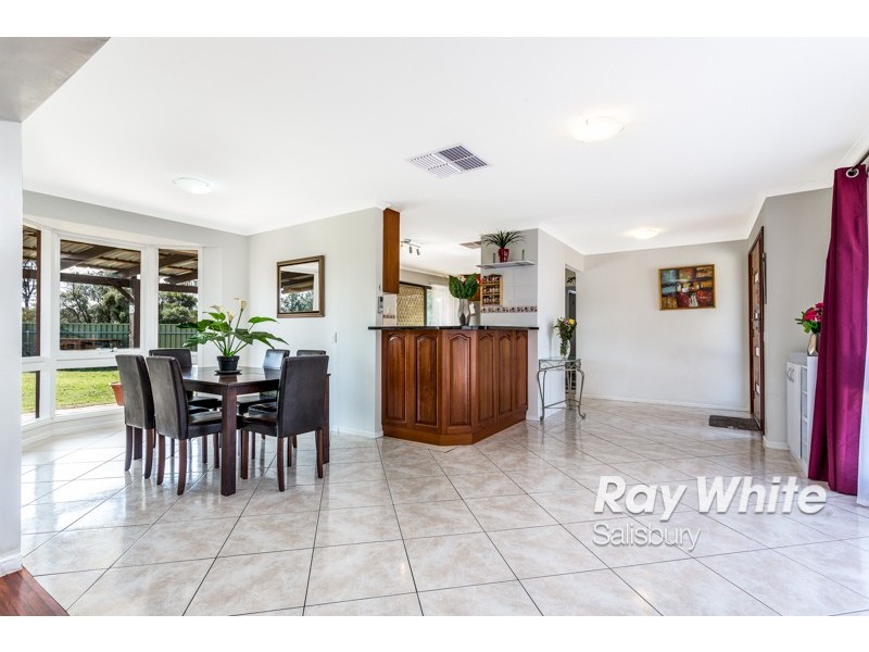 8 Fonda Court, Paralowie SA 5108