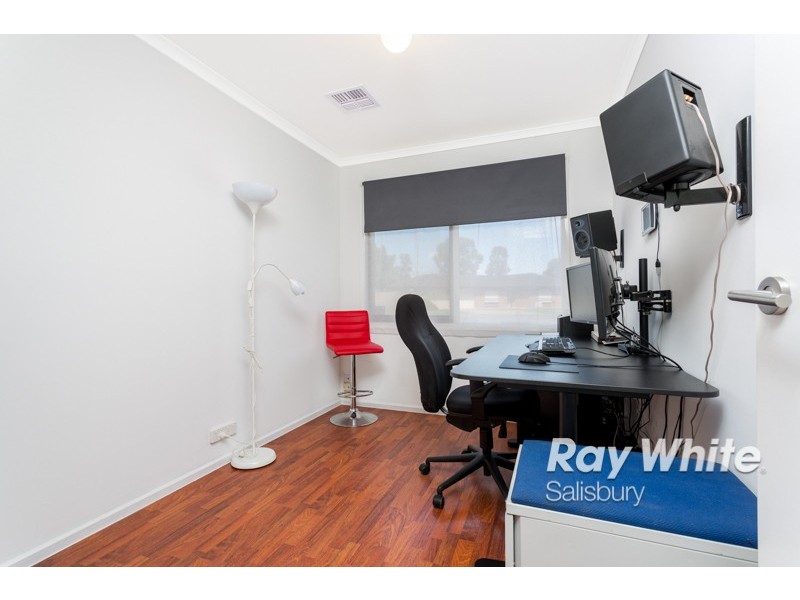 8 Fonda Court, Paralowie SA 5108