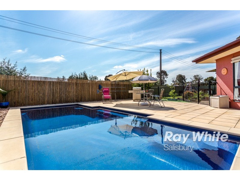 8 Fonda Court, Paralowie SA 5108