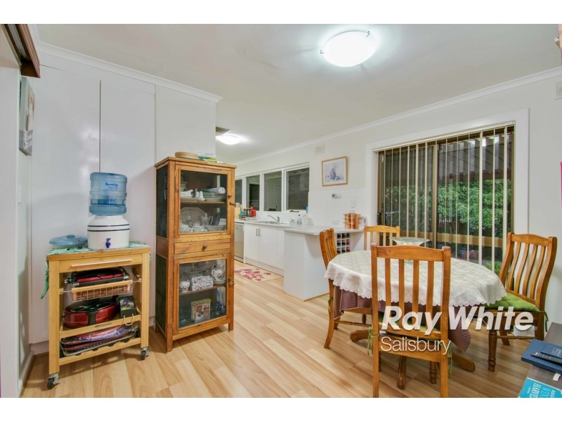 17 Lincoln Avenue, Salisbury East SA 5109