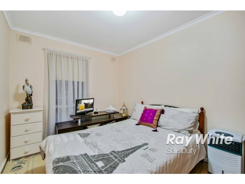 17 Lincoln Avenue, Salisbury East SA 5109