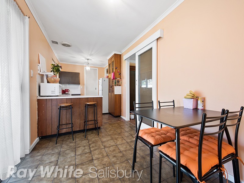 24 The Pines Grove, Paralowie SA 5108