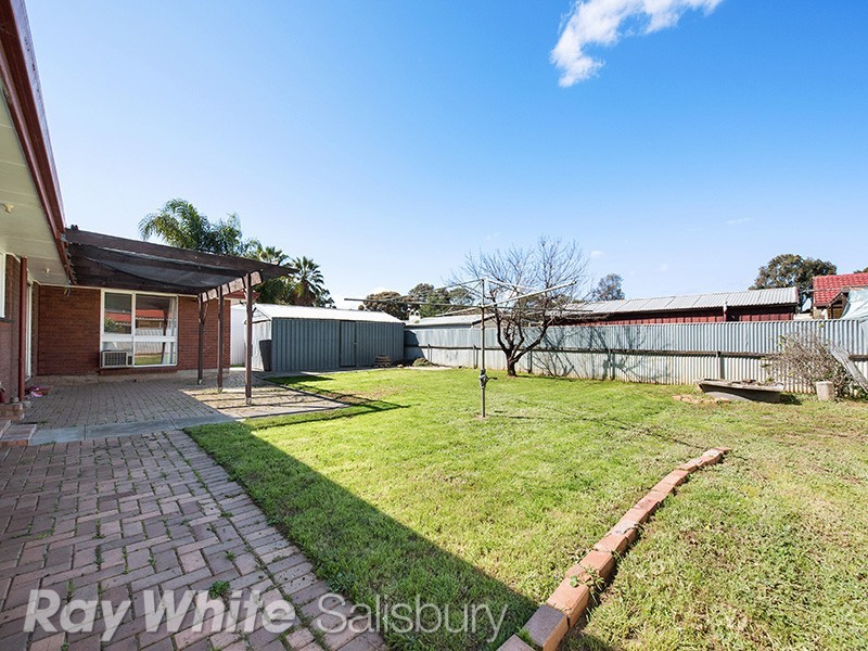 24 The Pines Grove, Paralowie SA 5108