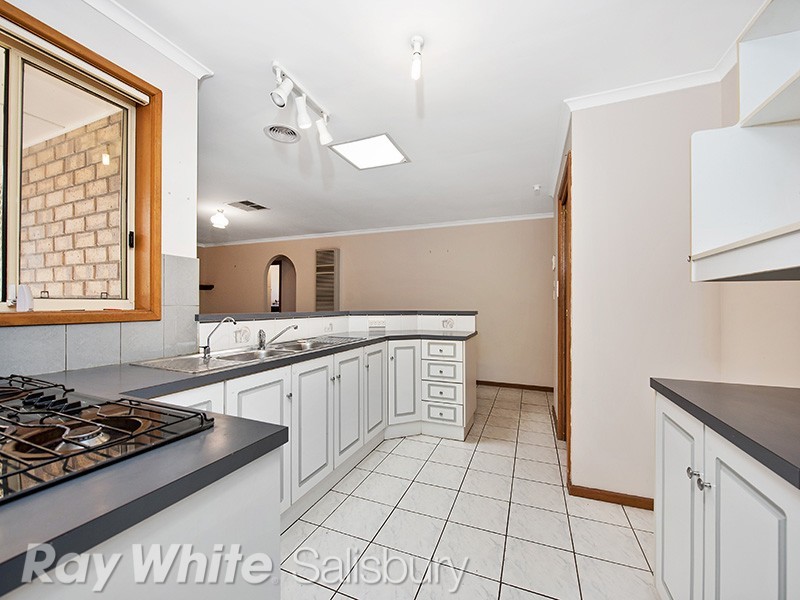 122 Liberator Drive, Paralowie SA 5108