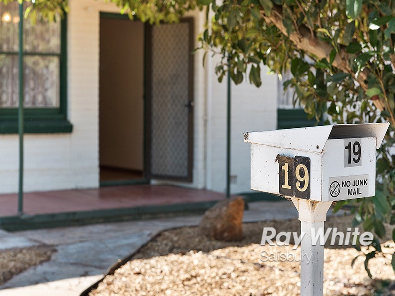 19 Filsoll Street, Elizabeth Downs SA 5113
