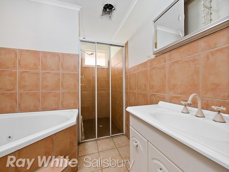 4 Carrama Crescent, Munno Para SA 5115