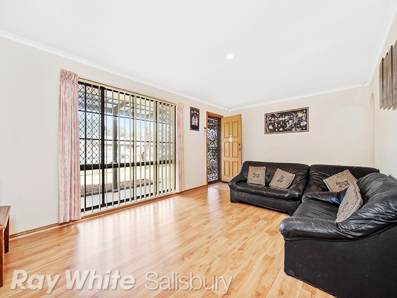25 Browning Crescent, Parafield Gardens SA 5107