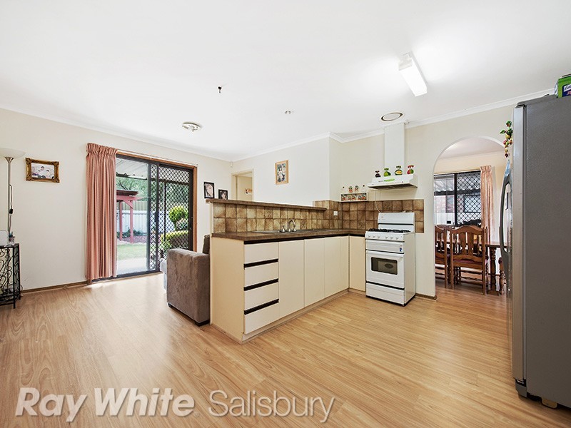 25 Browning Crescent, Parafield Gardens SA 5107