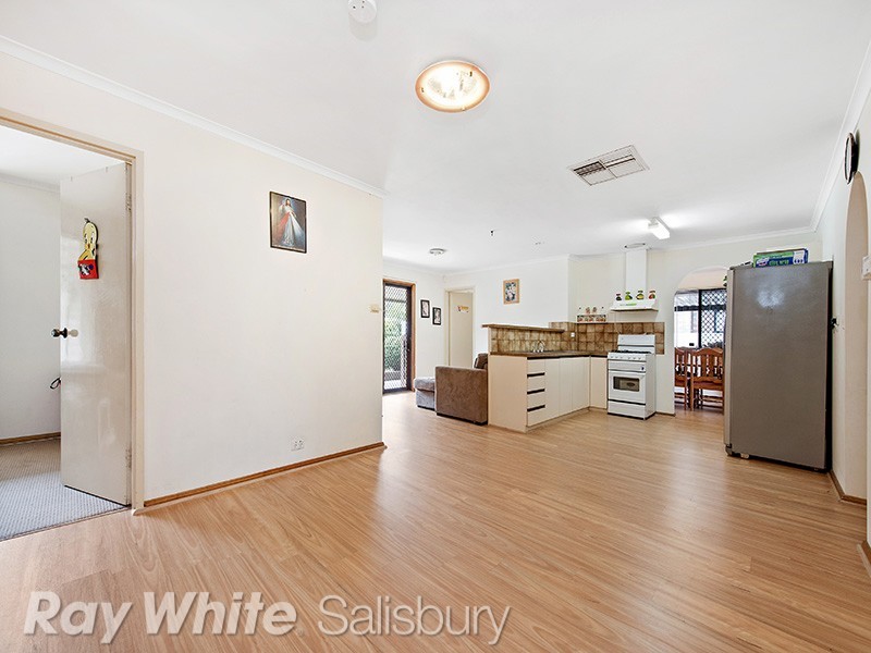 25 Browning Crescent, Parafield Gardens SA 5107