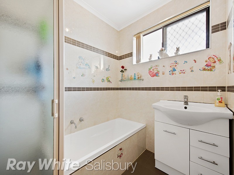25 Browning Crescent, Parafield Gardens SA 5107