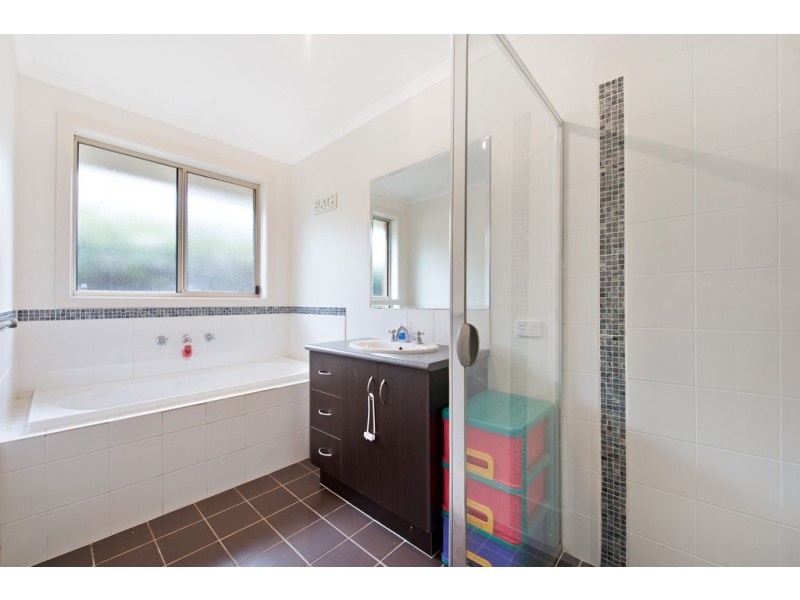 108 Lakeside Drive, Andrews Farm SA 5114