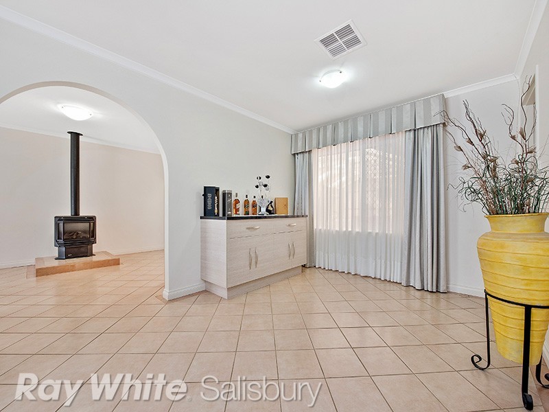 3 Niven Drive, Paralowie SA 5108