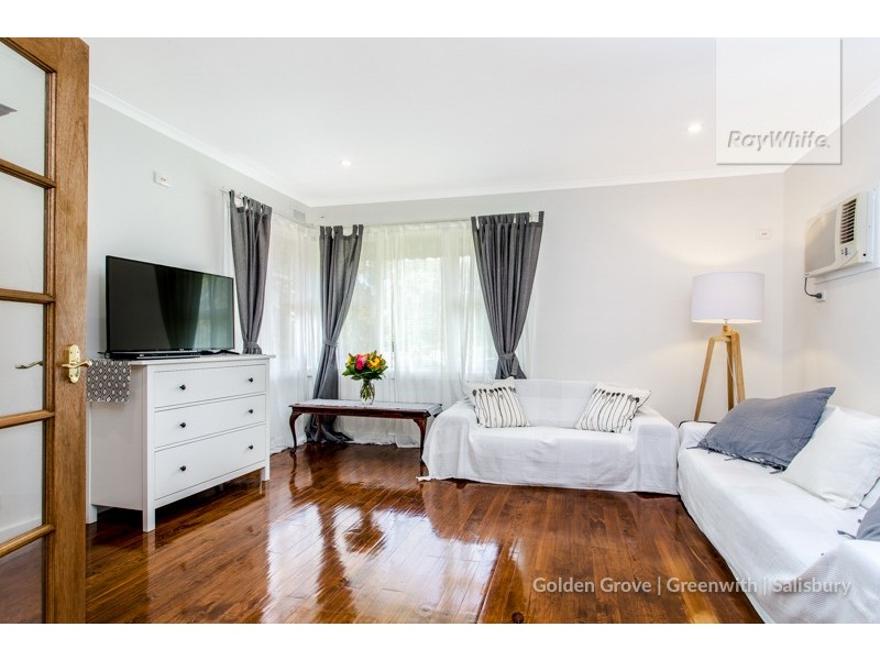 24 Carnarvon Avenue, Redwood Park SA 5097