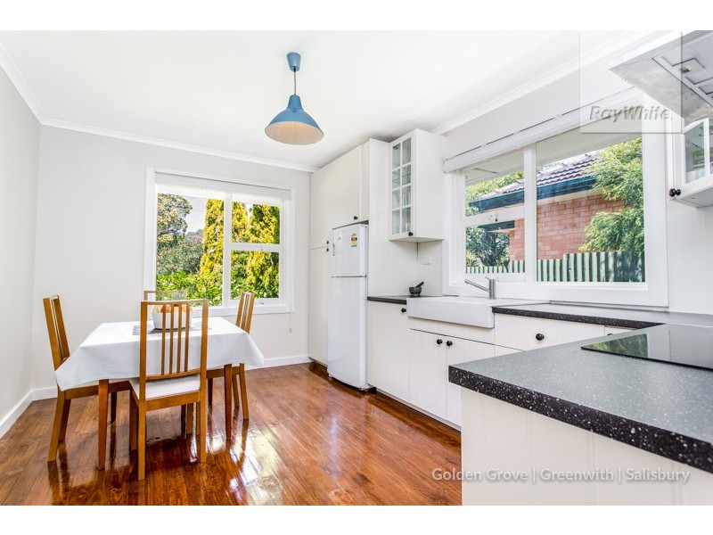 24 Carnarvon Avenue, Redwood Park SA 5097