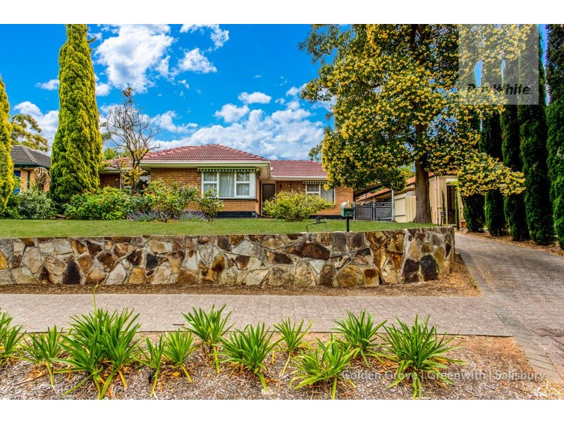 24 Carnarvon Avenue, Redwood Park SA 5097