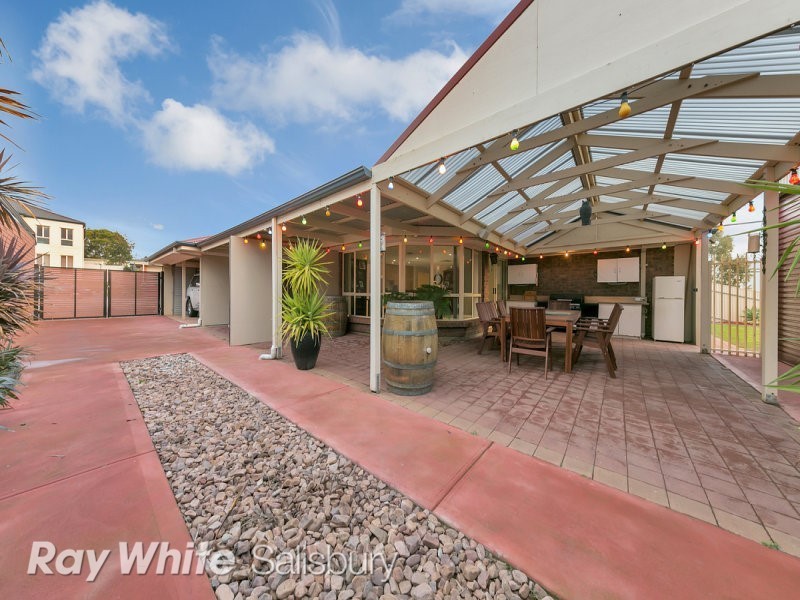 4 Chestnut Grove, Blakeview SA 5114