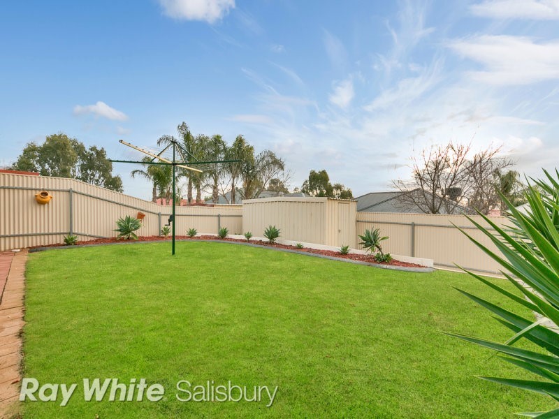 4 Chestnut Grove, Blakeview SA 5114