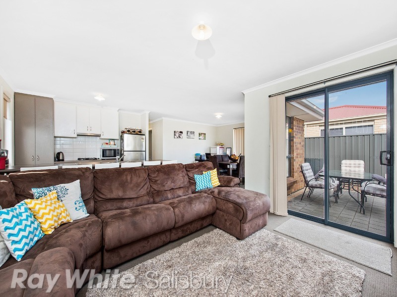 26 Almond Circuit, Munno Para West SA 5115